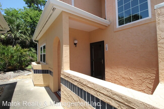 Building Photo - 3 br, 3 bath House - 105 Captains Walk