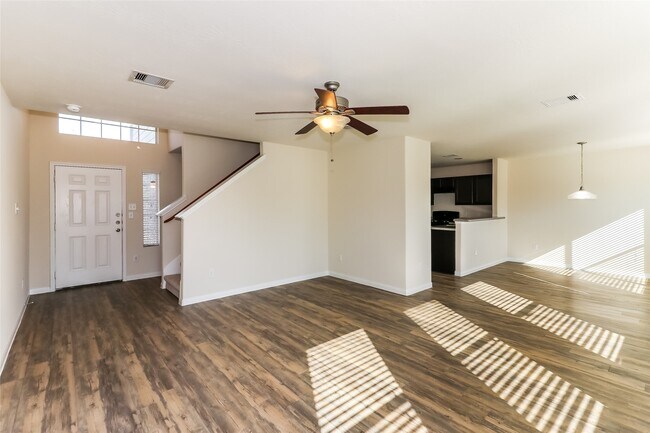 Foto del edificio - 2615 Camarilla Ln