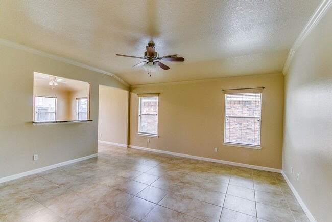 Building Photo - 22450 Highland Point Ln