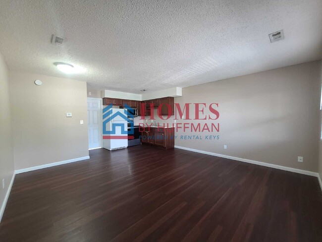 Building Photo - Upstairs One-Bedroom Apartment | Boonville...