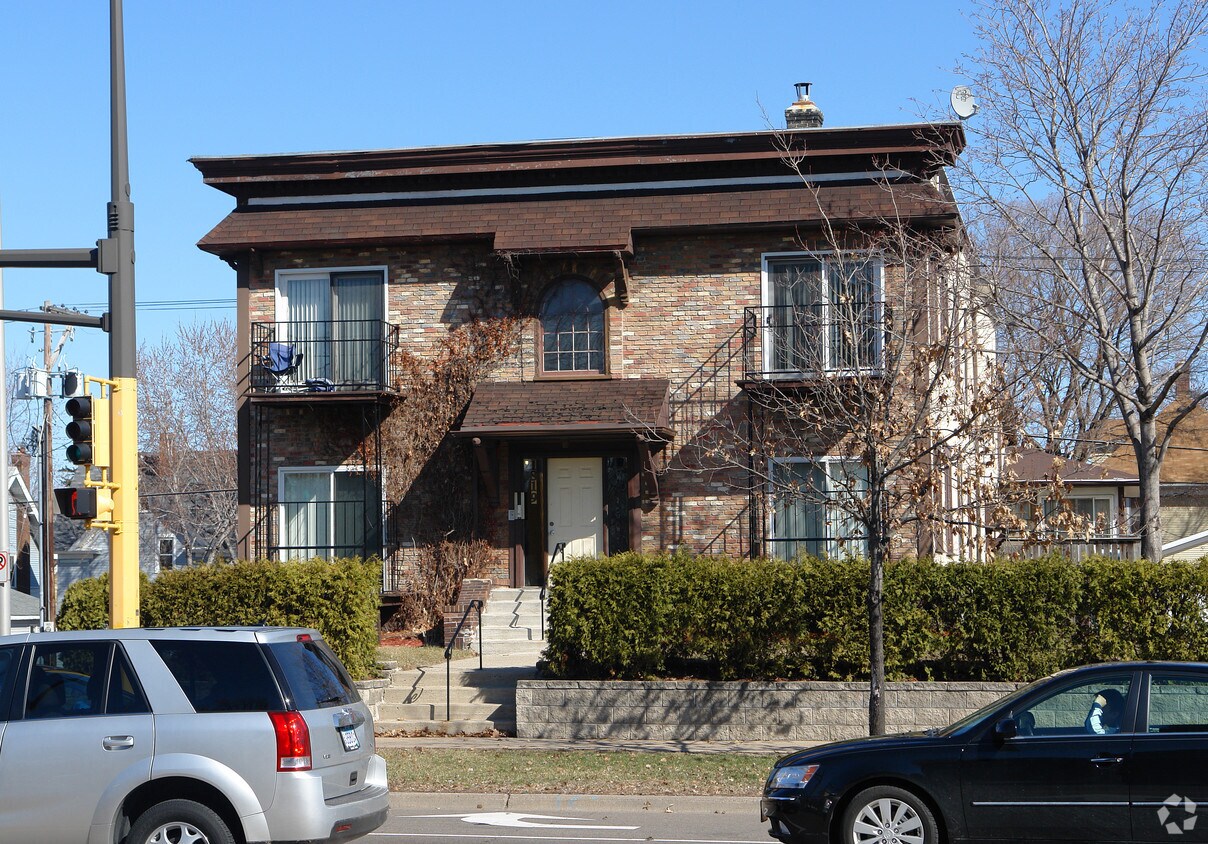 1819 Marshall Ave, Saint Paul, MN 55104 Apartments 1819 Marshall Ave