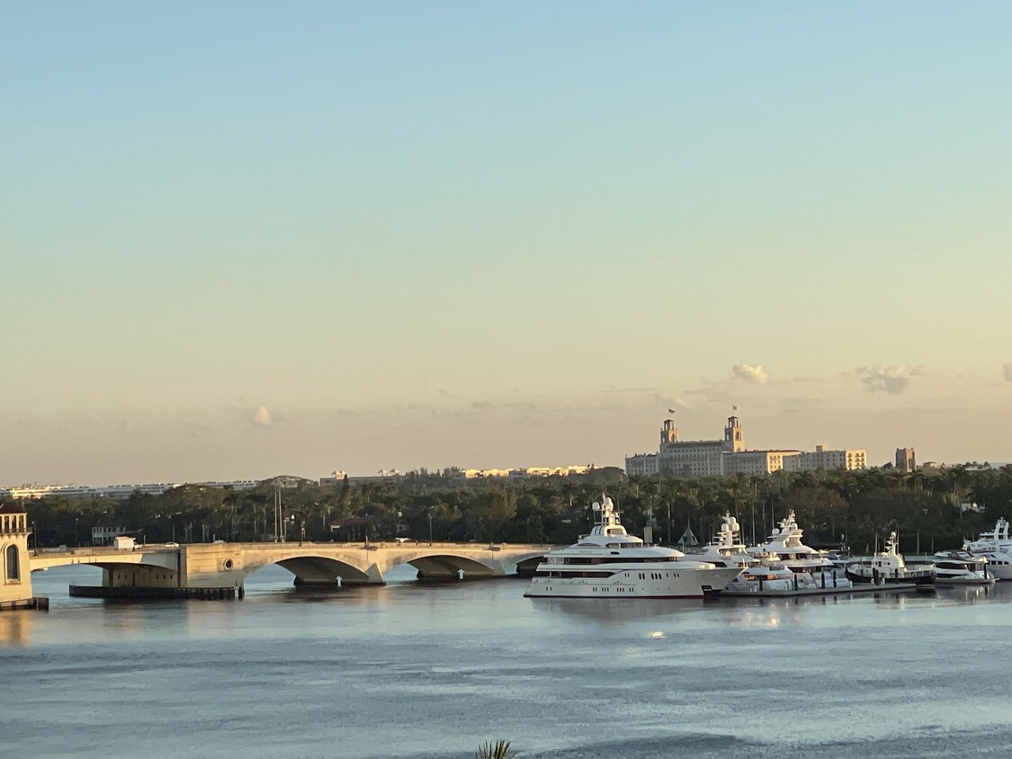 Morning view from Condo - 1501 S Flagler Dr