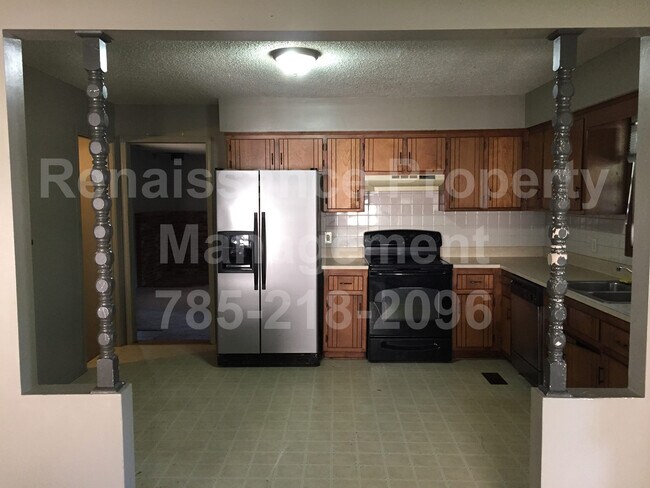 Building Photo - 840 Locust St