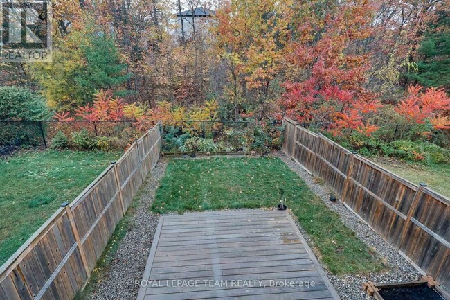 Photo du bâtiment - 868 Fletcher Cir