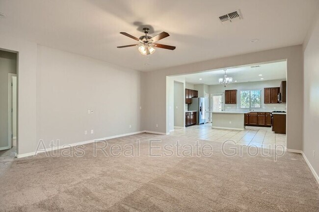 Building Photo - 970 W Deoni Trail