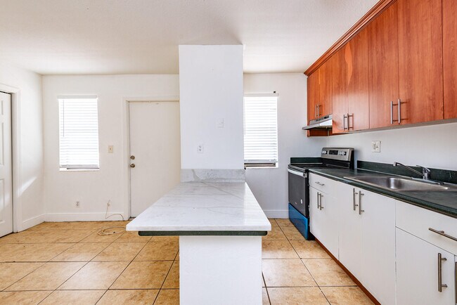 Foto del edificio - 4081 N Dixie Hwy