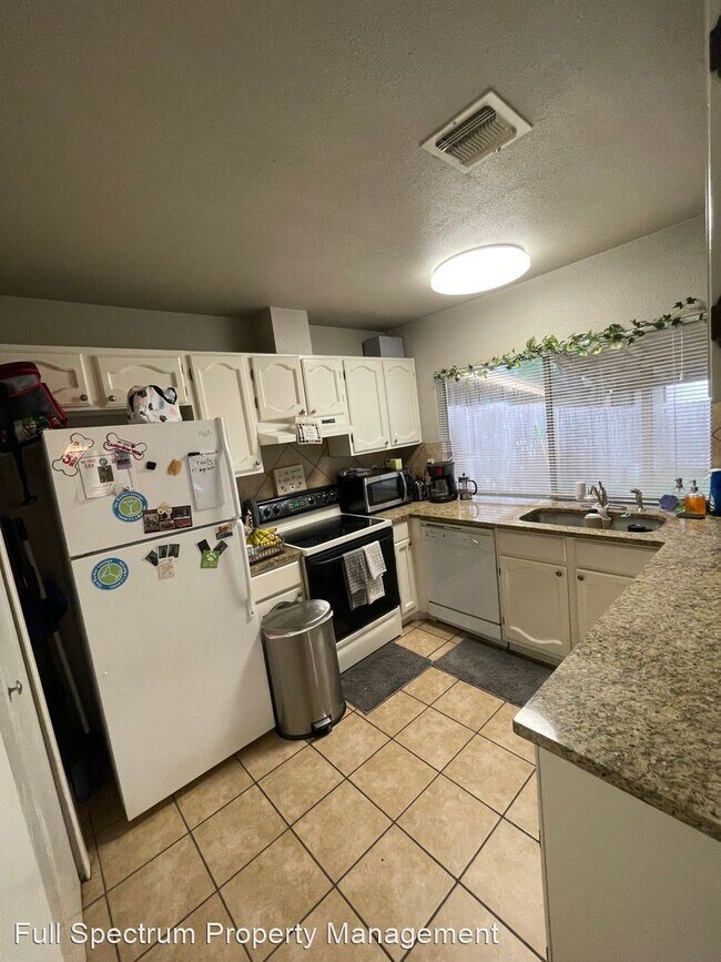 Building Photo - 2 br, 1 bath House - 6850 Mountain Spring