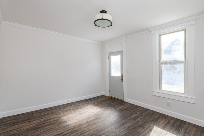 Foto del edificio - 835 E Pearl St