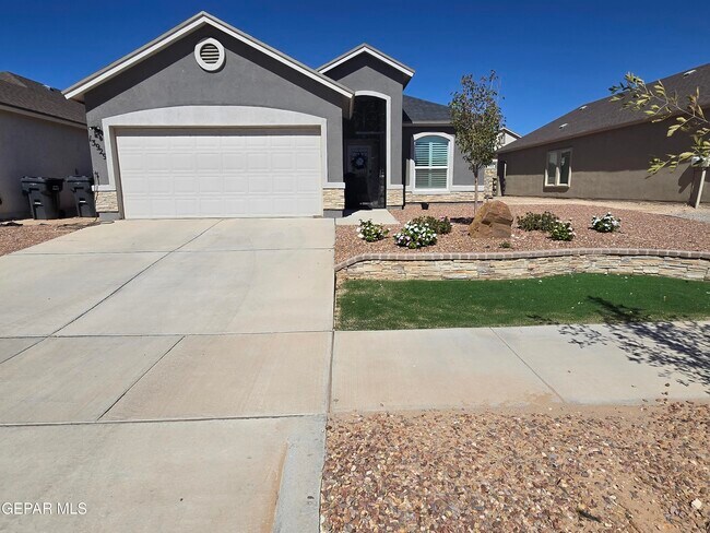 Building Photo - 13929 Garforth Ave