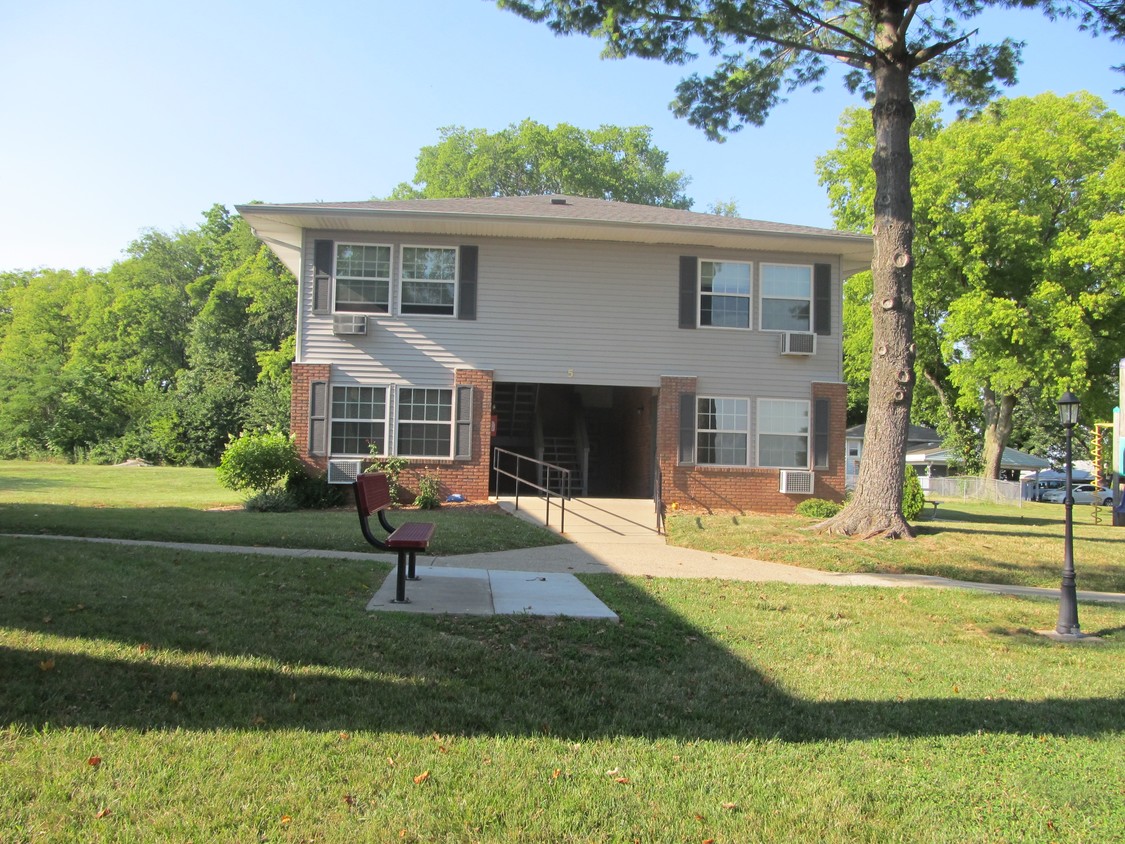 Lawrenceville Apartments Apartments in Lawrenceville, IL