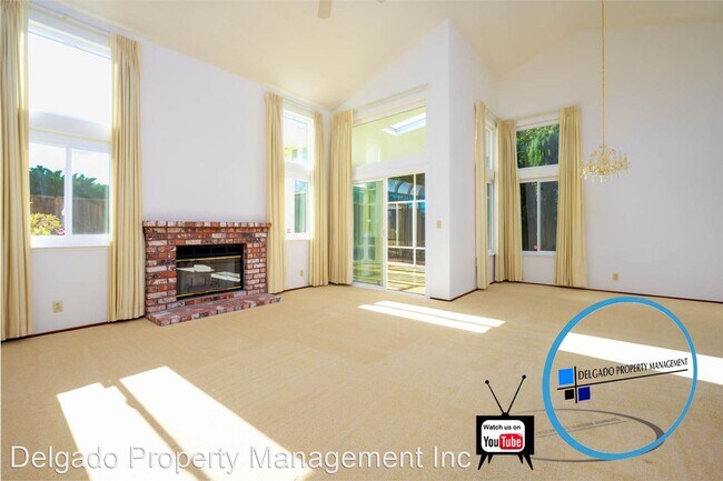 Building Photo - 3 br, 2 bath House - 590 Daffodil Dr
