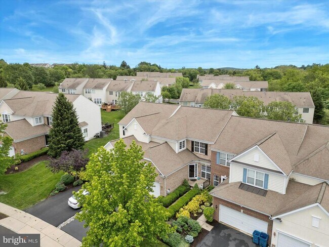 Foto del edificio - 2136 Sugar Maple Ln