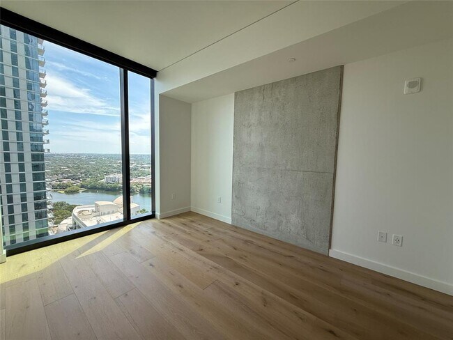 Foto del edificio - 610 Davis St