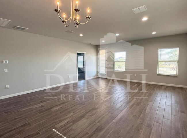 Building Photo - 17002 W Starr Rd