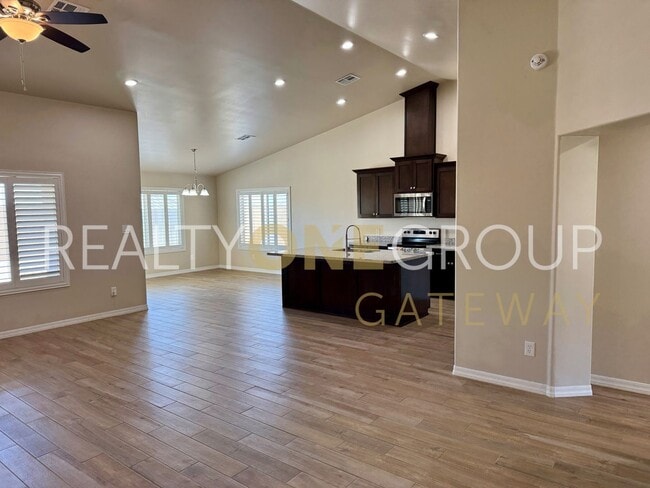 Building Photo - Enjoy those Arizona Sunset in this Three B...