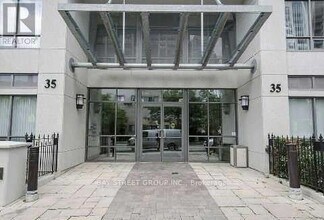 Building Photo - 35 Hollywood Ave