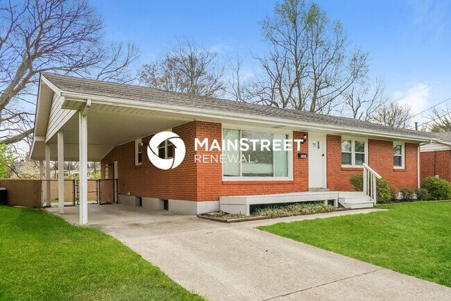 Building Photo - 3 Bedroom Pet-Friendly Home in LOUISVILLE, KY with Main Street Renewal