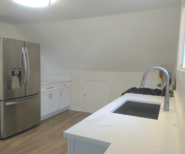 Foto del edificio - 2838 Ridge Rd