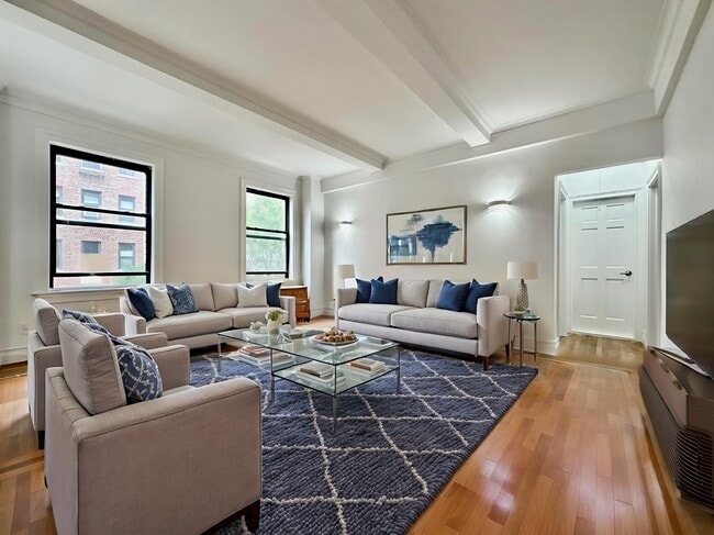 Building Photo - 308 W 104th St