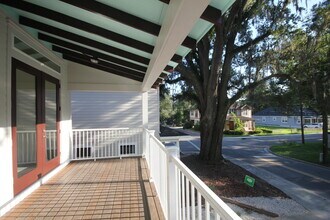 Building Photo - 305 NW 8th St