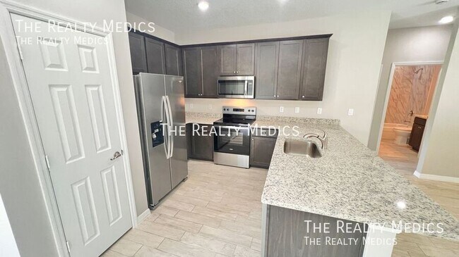 Foto del edificio - 712 Gibbons Rd SW