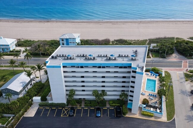 Building Photo - 355 S Ocean Dr