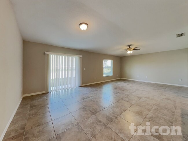 Building Photo - 1616 Broad Winged Hawk Dr