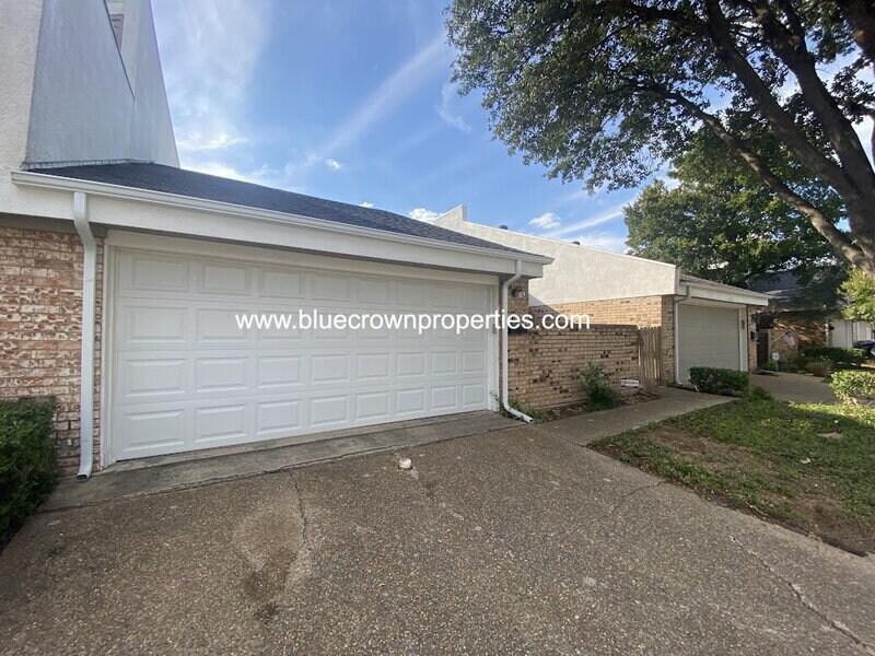 Foto principal - 2702 Stonecreek Pl