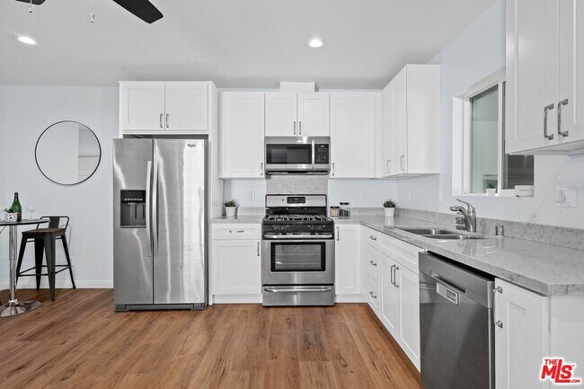 Building Photo - 13347 Friar St