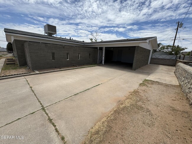 Building Photo - 5704 Miami Ct