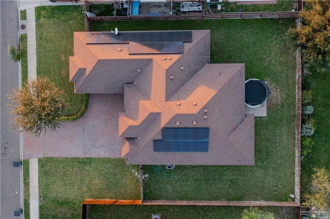 Building Photo - 1203 E 28th St