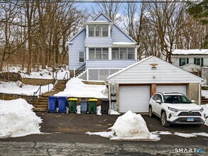 Building Photo - 91 Jewett St
