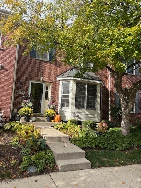 Foto principal - 0N326 Baker Dr