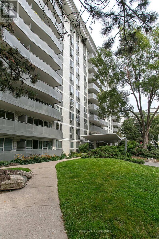 Building Photo - 10-510 Shallmar Blvd
