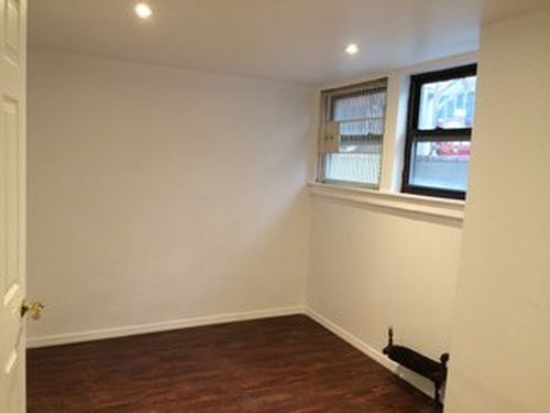 Foto del edificio - 288 E 4th St