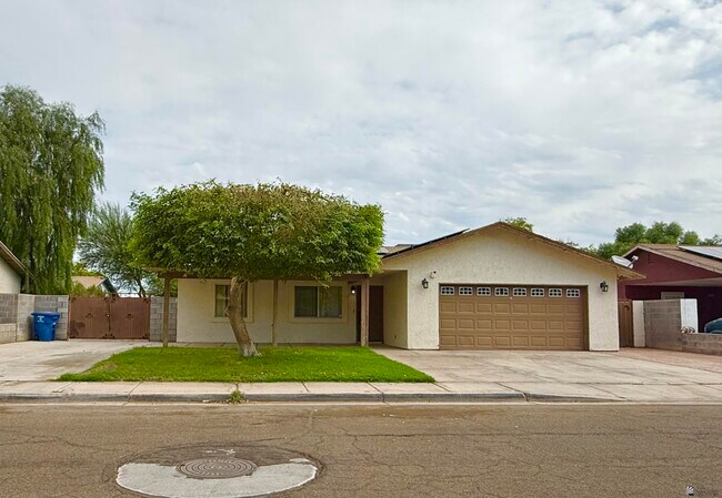 Foto del edificio - 4590 W 19th Pl