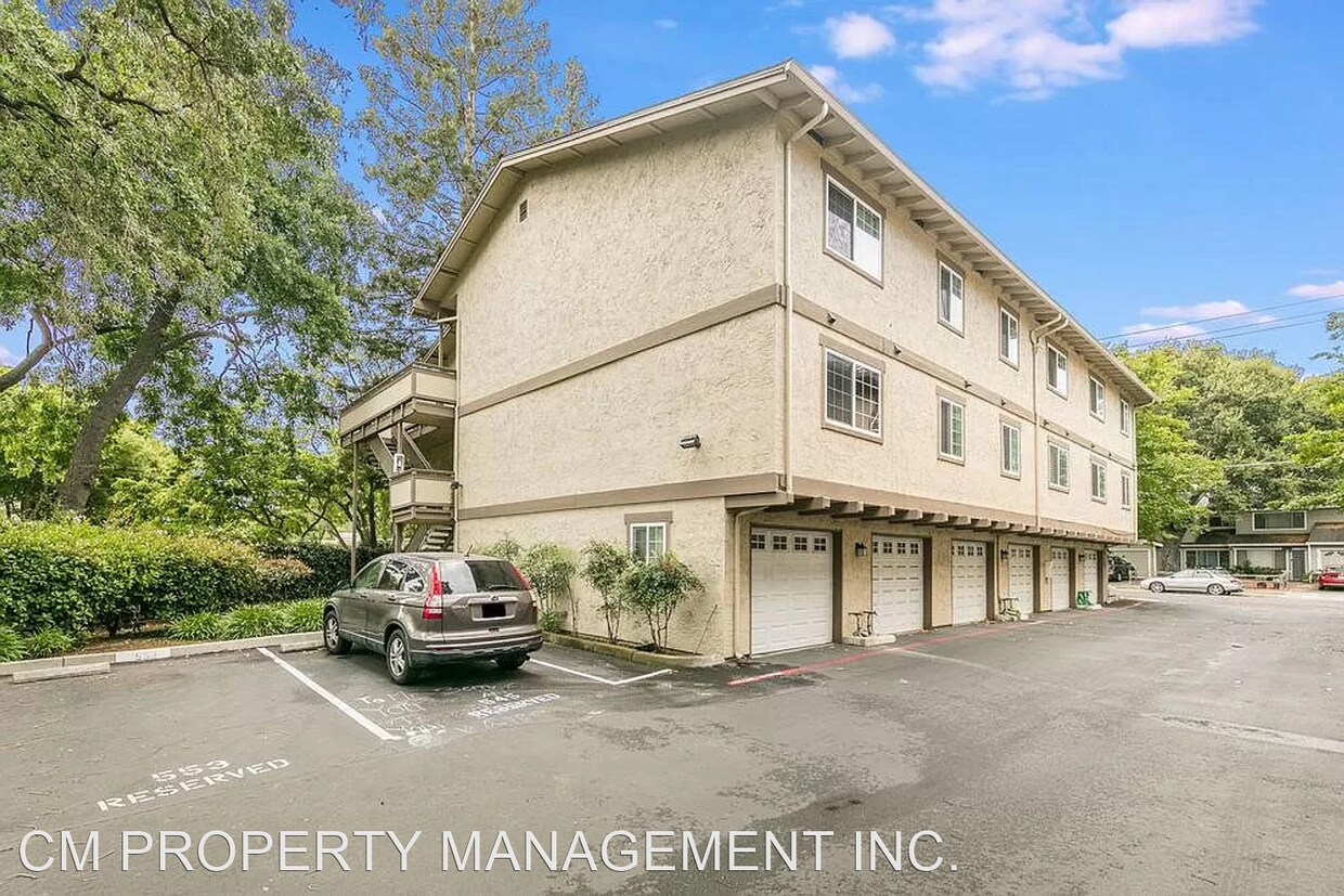 Primary Photo - 2 br, 2 bath House - 553 W Latimer