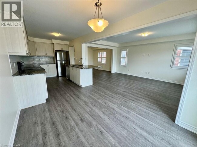 Building Photo - 143 Ridge Rd