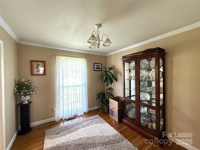 Foto del edificio - 6030 Craftsbury Dr