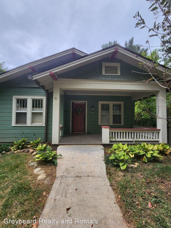 Foto del edificio - 2 br, 1 bath House - 25 Parkman Place