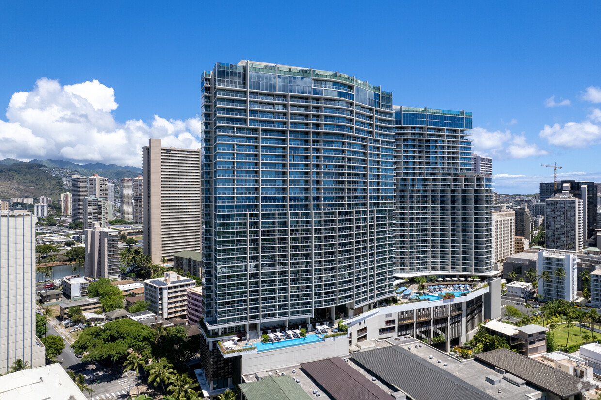 Primary Photo - Ritz Carlton Residences Tower I