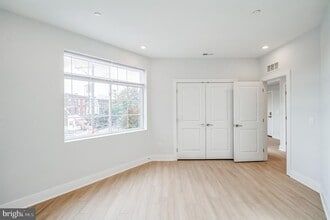 Building Photo - 646 N 32nd St