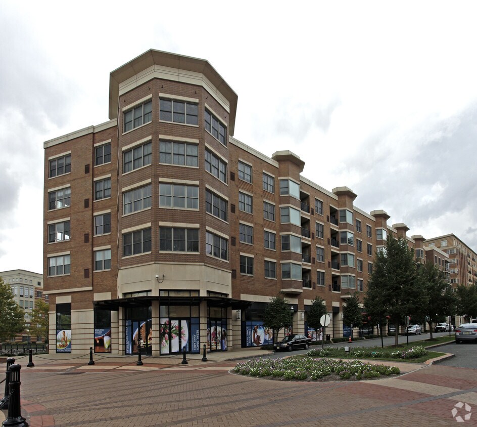 Grandview I at Port Imperial Apartments West New York, NJ