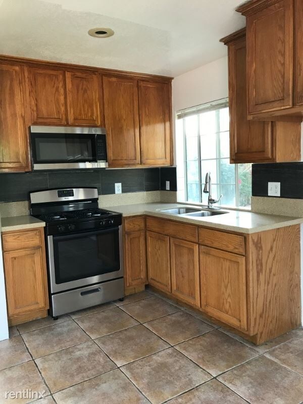 Primary Photo - 1 br, 1 bath Apartment - 9906 Lull St