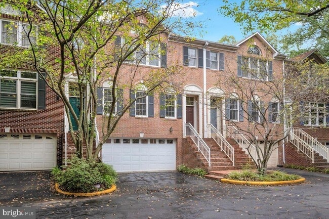 Photo - 2904 Oakton Crest Pl Townhome