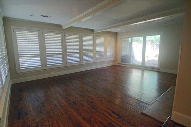 Foto del edificio - 2520 Kelsey Dr