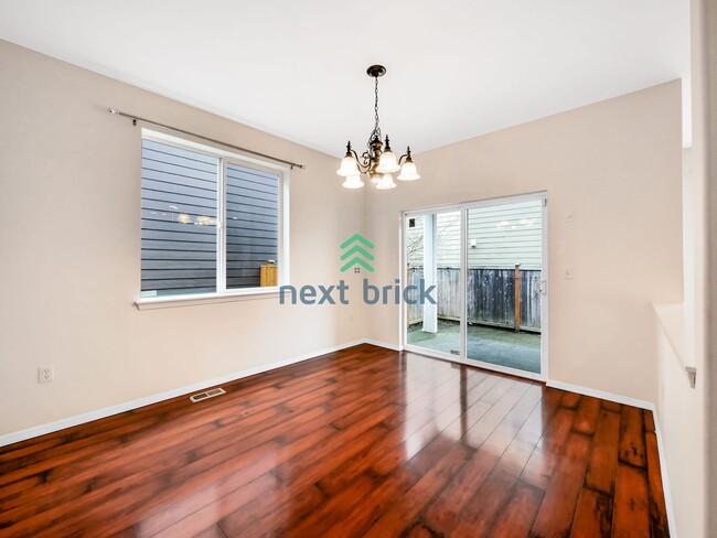 Foto del edificio - Charming 4 Bed 2.5 Bath for Rent!