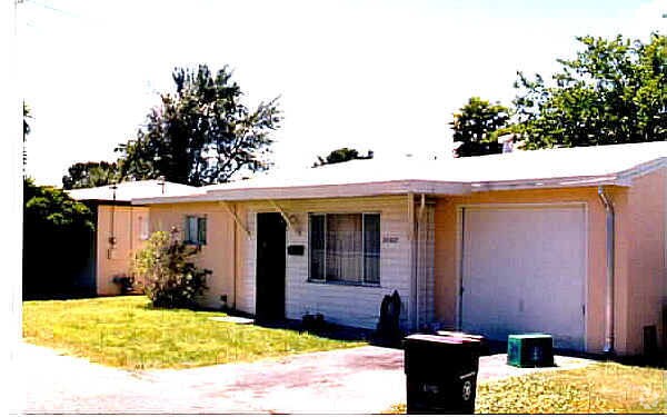 Building Photo - 25227 Soto Rd