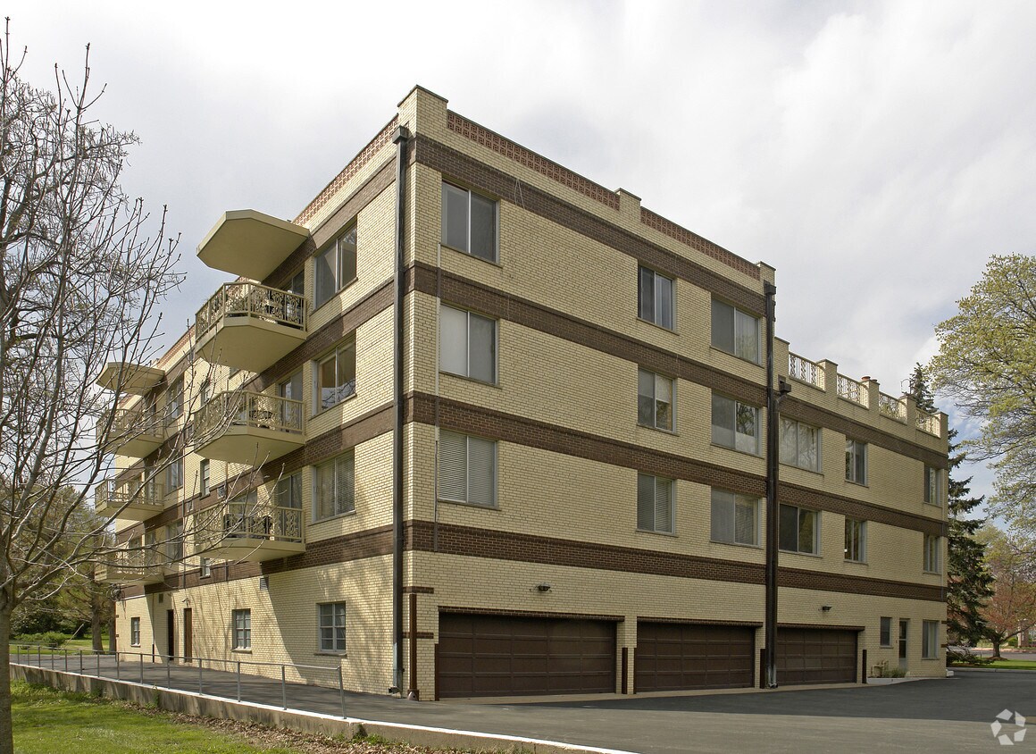 Building Photo - Park Mansion Condominiums