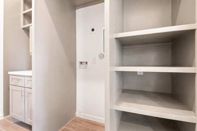 Building Photo - 9626 Dancing Grass Dr